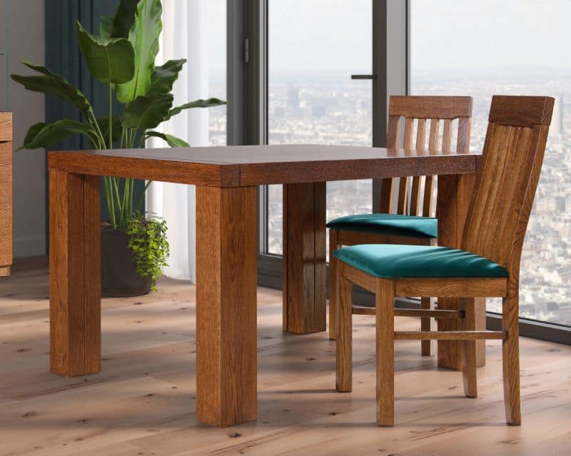 Stół z krzesłami